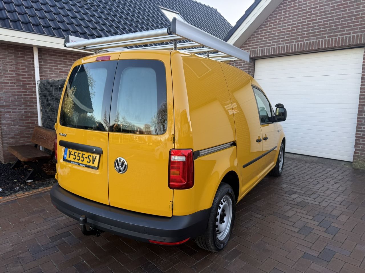 Volkswagen Caddy 2.0 tdi imperial, trekhaak, inrichting.