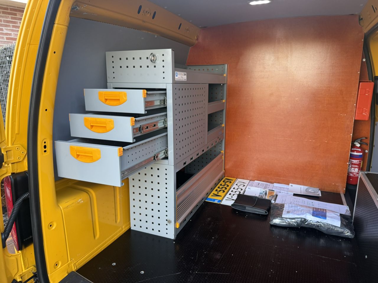 Volkswagen Caddy 2.0 tdi imperial, trekhaak, inrichting.