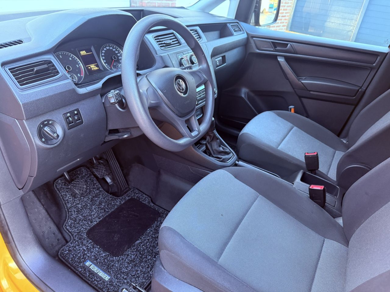 Volkswagen Caddy 2.0 tdi imperial, trekhaak, inrichting.