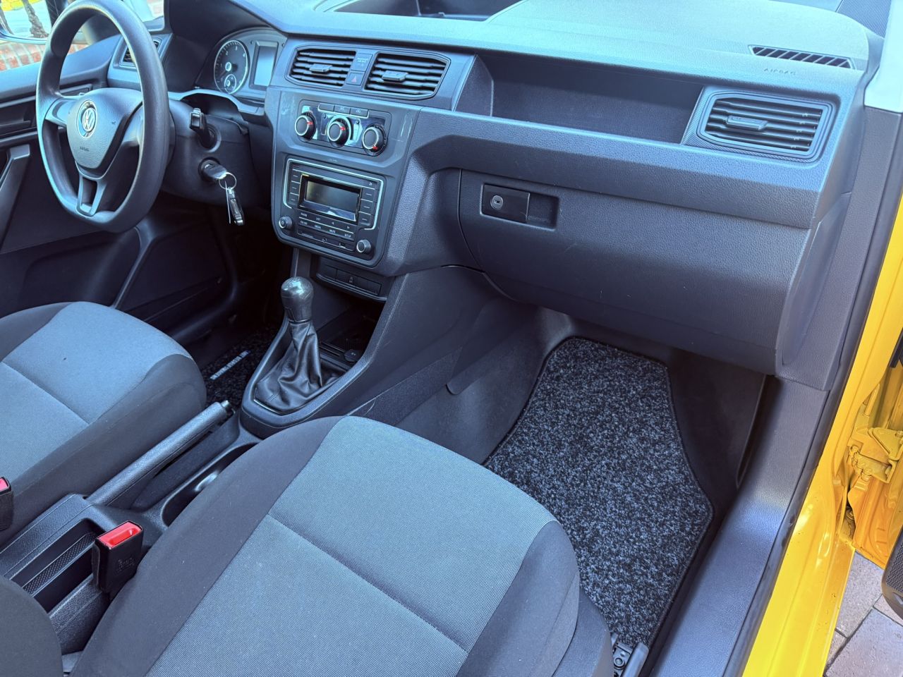 Volkswagen Caddy 2.0 tdi imperial, trekhaak, inrichting.