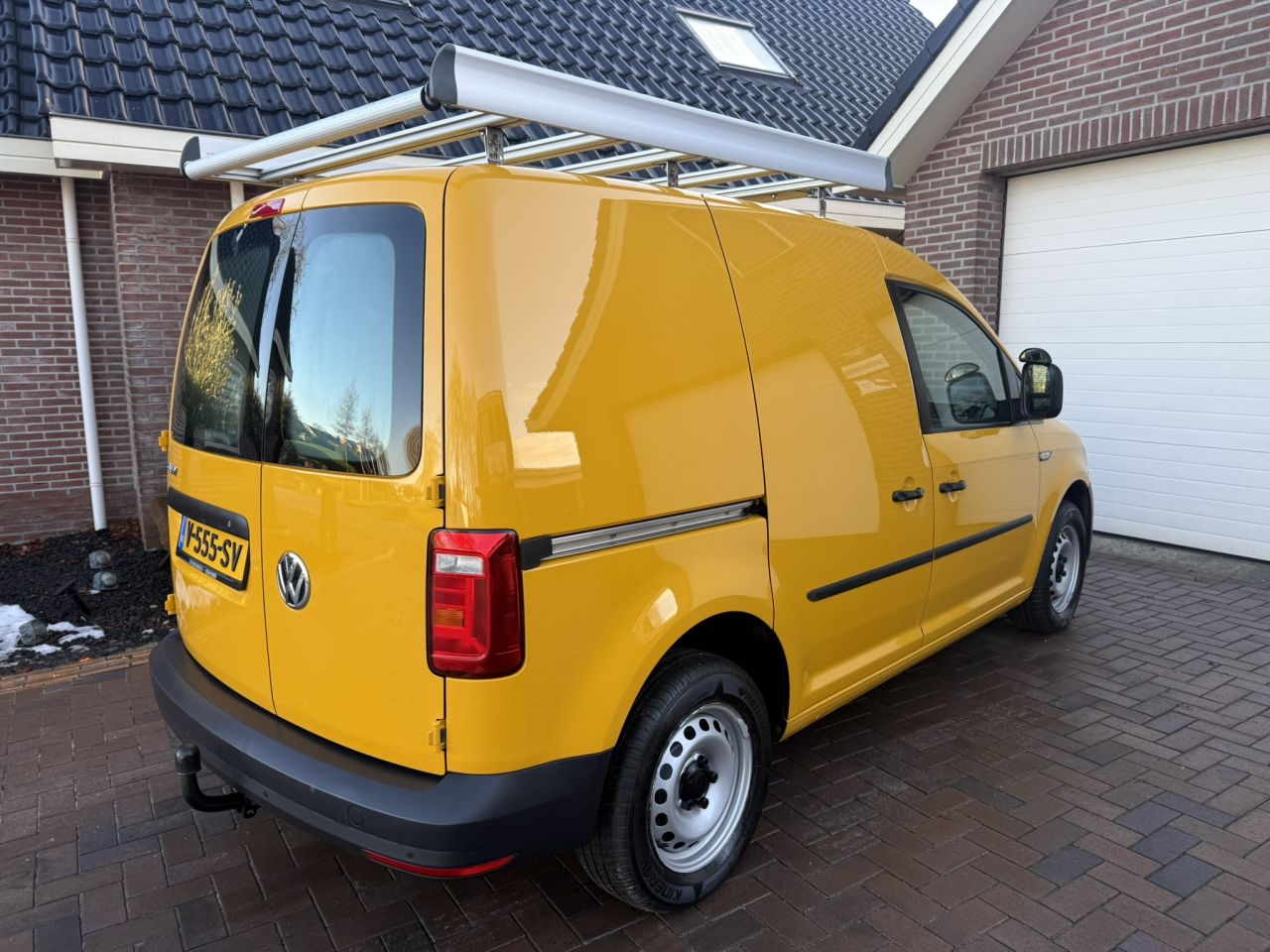 Volkswagen Caddy 2.0 tdi imperial, trekhaak, inrichting.