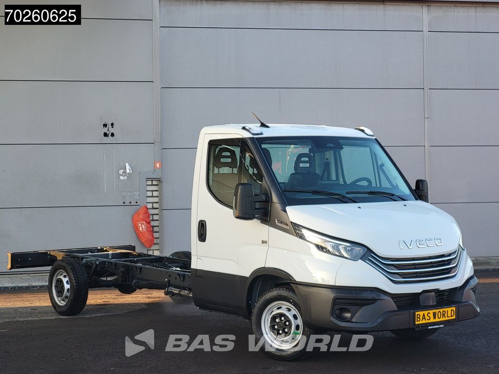 Iveco Daily 35S21 3.0L Automaat BPM VRIJ Chassis Cabine 410WB 2025 model LED CarPlay ACC Airco Fahrgestell A/C