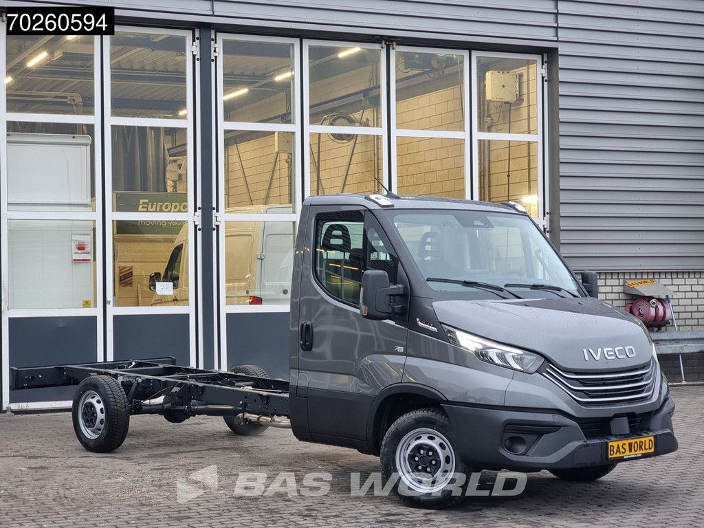 Iveco Daily 35S21 3.0L Automaat BPM VRIJ Chassis Cabine 410WB 2025 model LED CarPlay ACC Airco Fahrgestell Airco