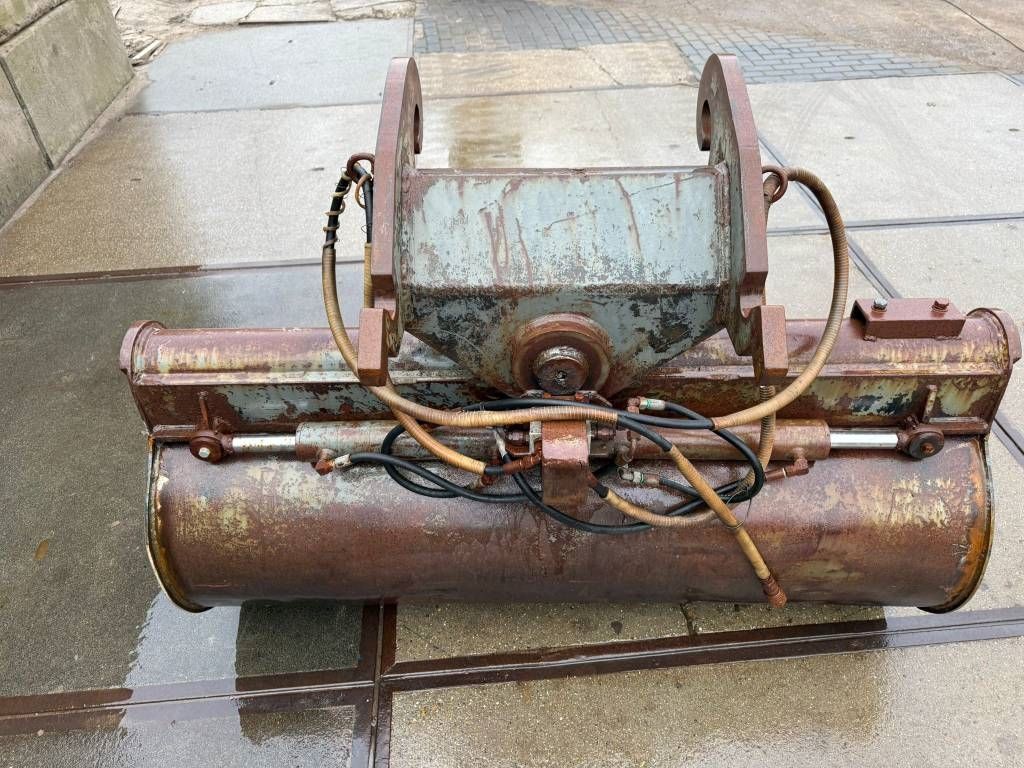 CW30 tiltbucket / kantelbak / Schwenklöffel 180cm