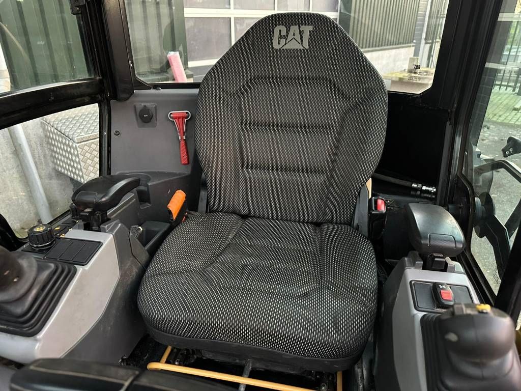 CAT 301.8