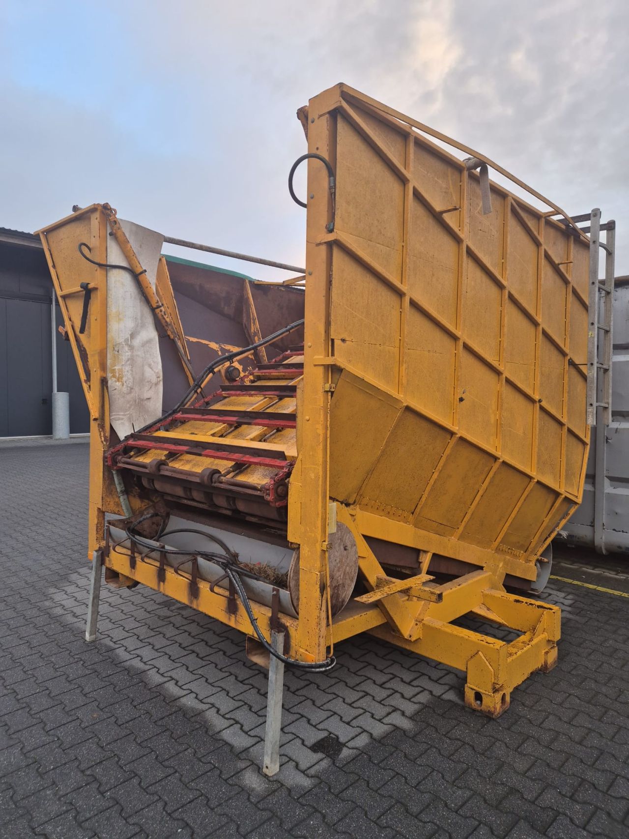 Transfer bunker (self-built) Vredo VT3936, VT4546, VT4556