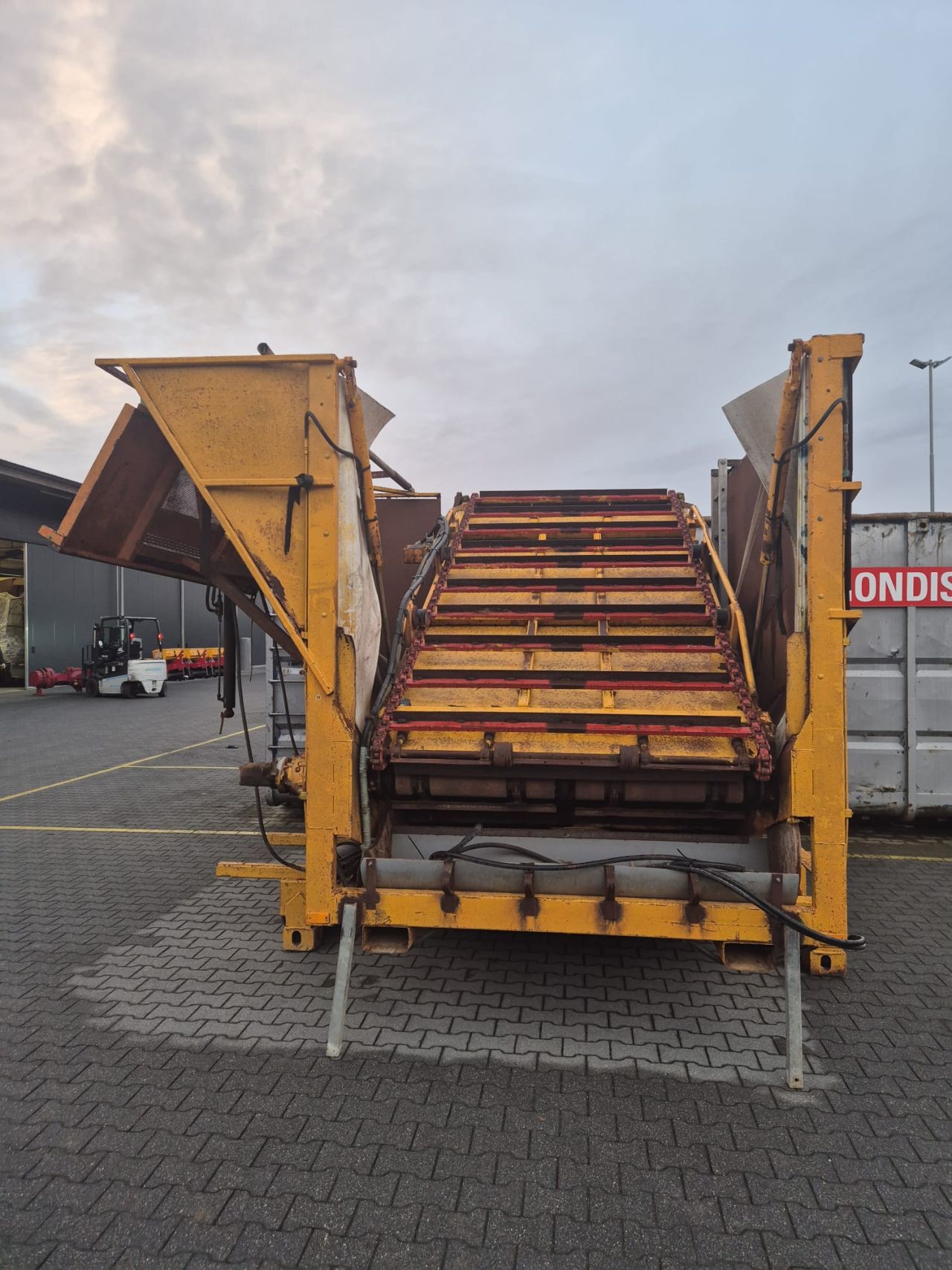 Transfer bunker (self-built) Vredo VT3936, VT4546, VT4556