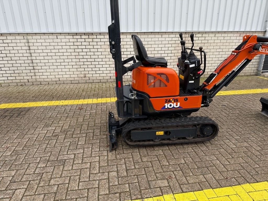 Hitachi ZX 10 U-6