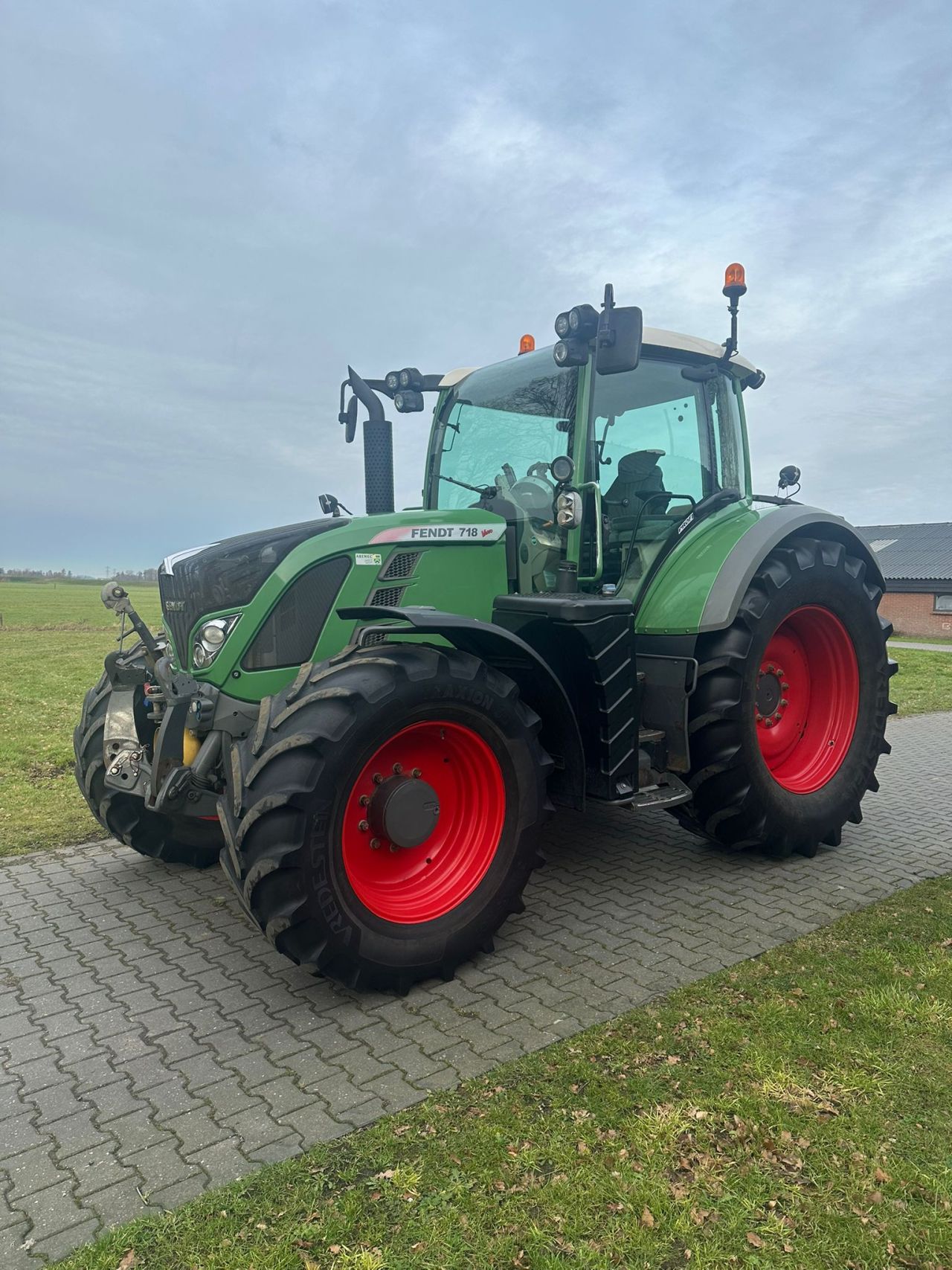 Fendt 718 Vario SCR Profi