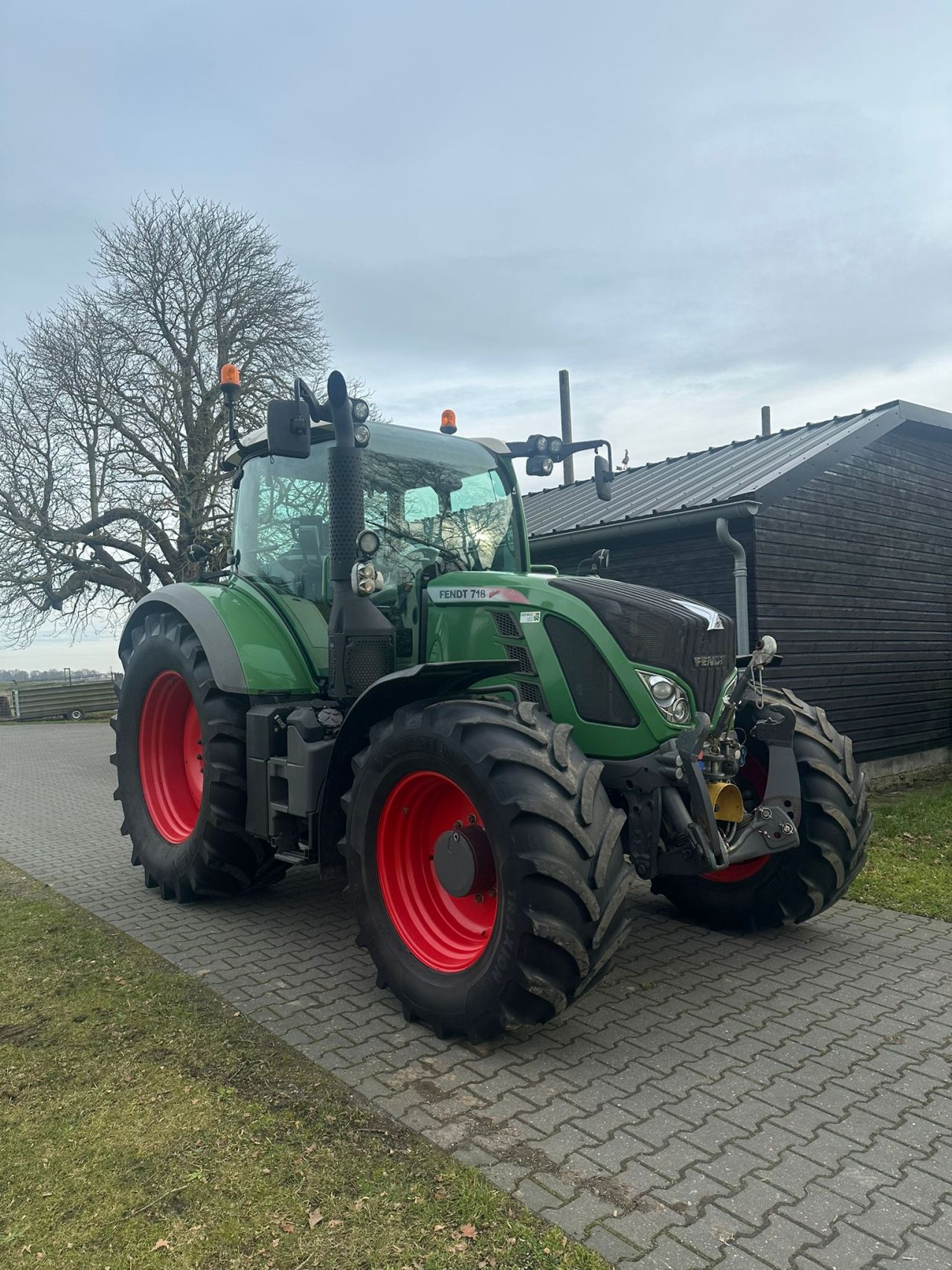 Fendt 718 Vario SCR Profi