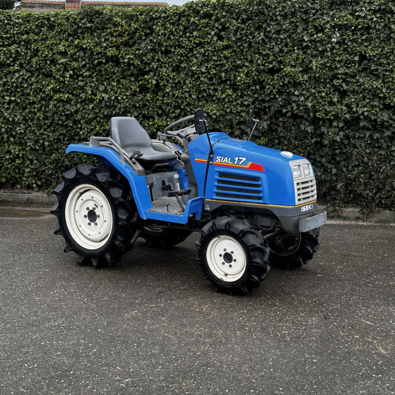 ISEKI SIAL17
