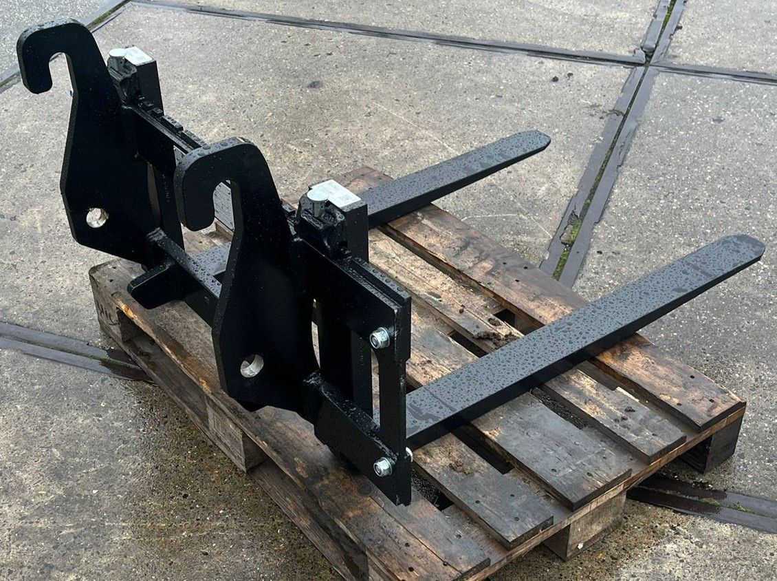 JCB Palletvorken 100x40x1070 met Giant aansluiting