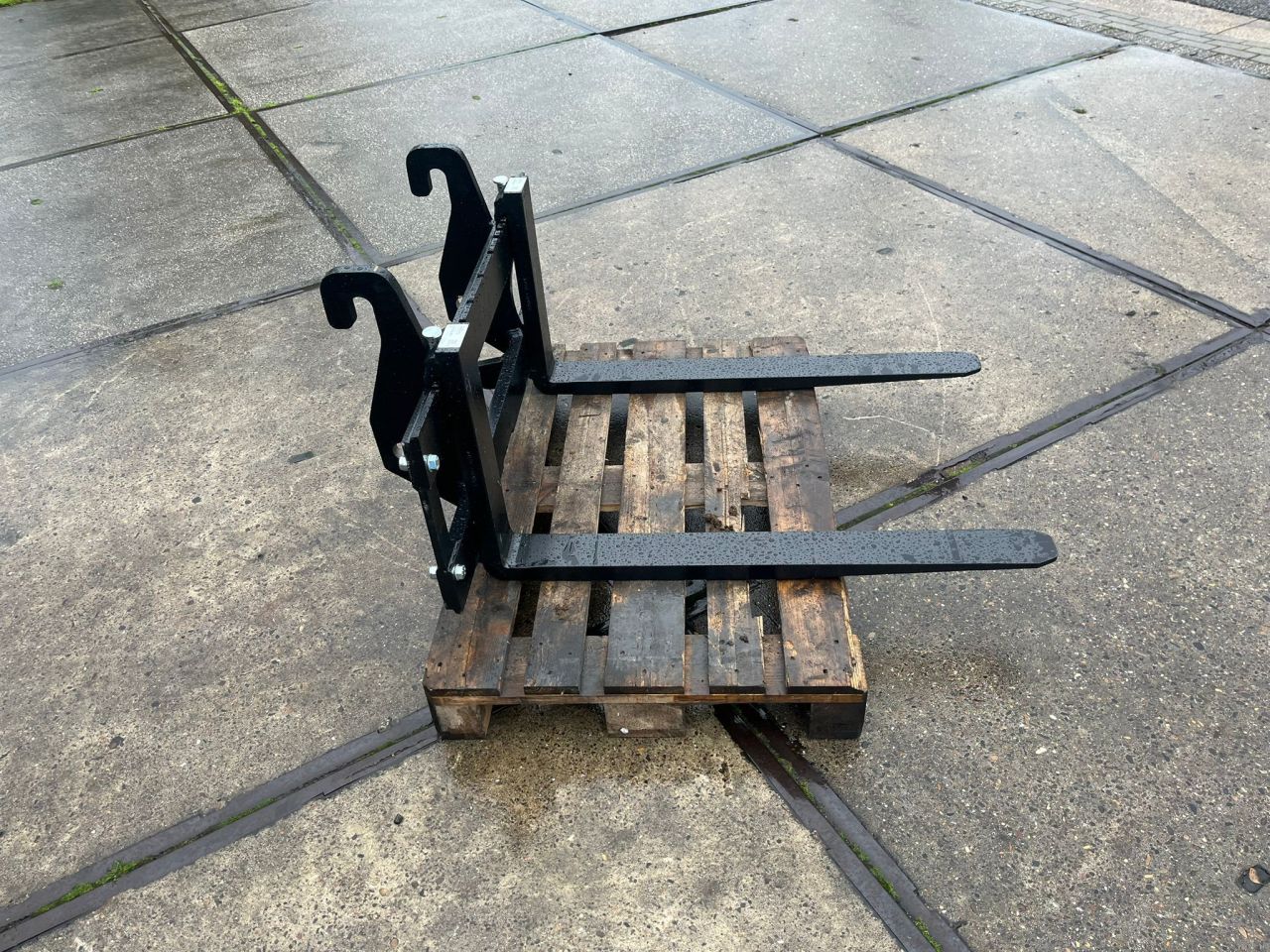 JCB Palletvorken 100x40x1070 met Giant aansluiting