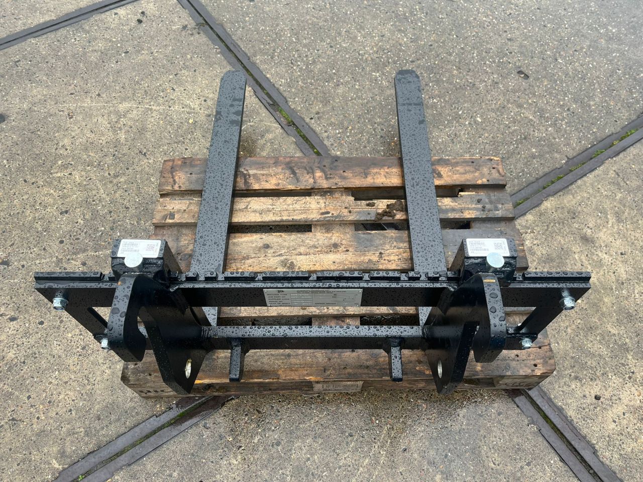 JCB Palletvorken 100x40x1070 met Giant aansluiting