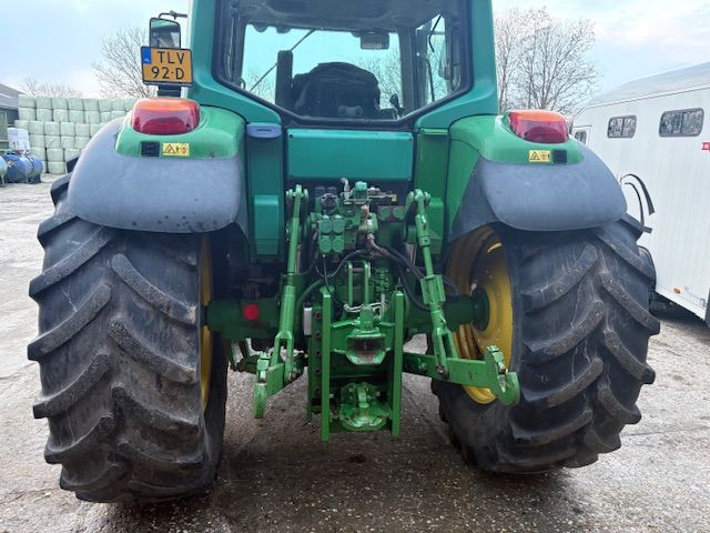 John deere 6220