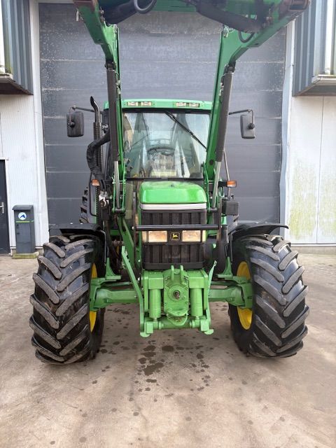 John deere 6110