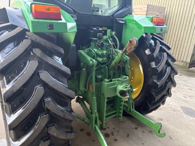 John deere 6110