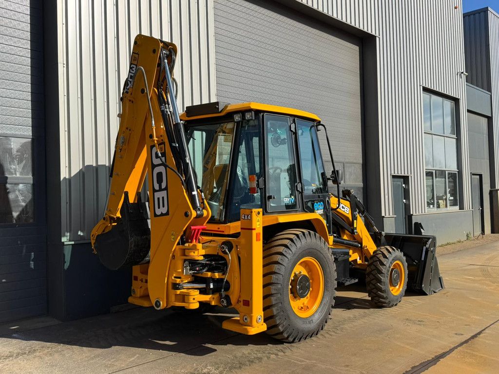 JCB 3DX 4x4 Super with extendable boom