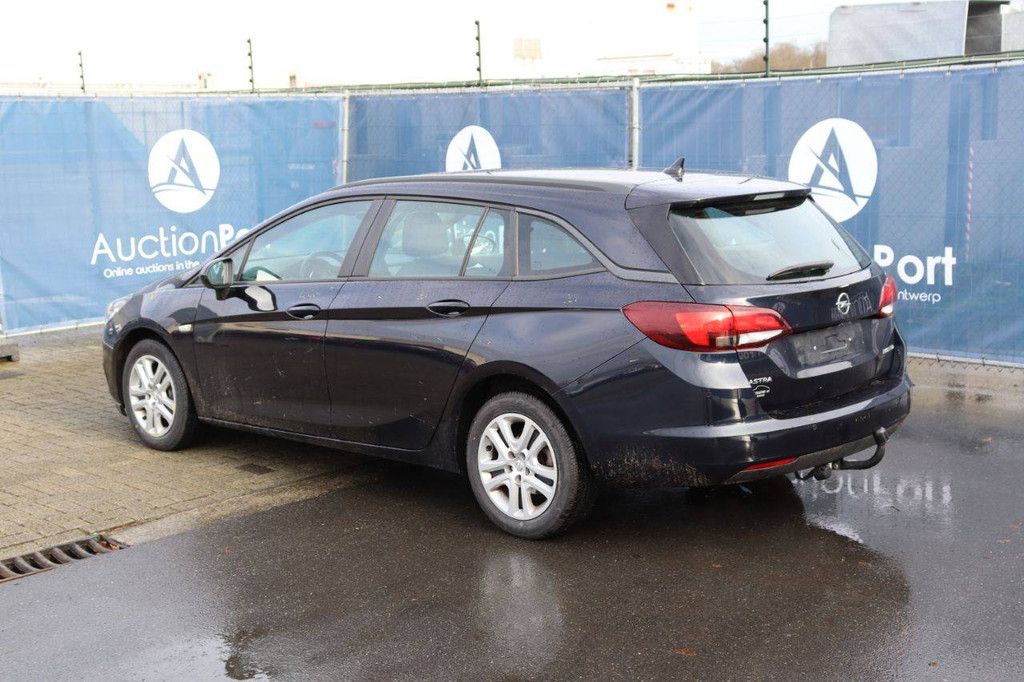 Passenger car Opel Astra ECO TEC D Diesel 110 hp 2019 (Margin)