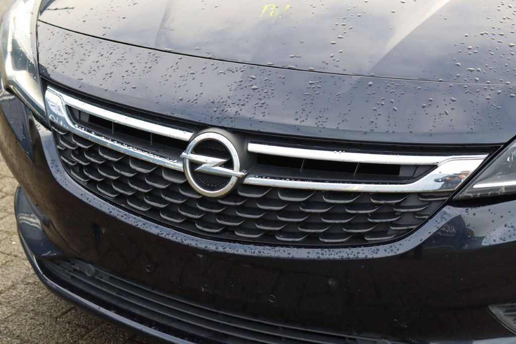 Passenger car Opel Astra ECO TEC D Diesel 110 hp 2019 (Margin)