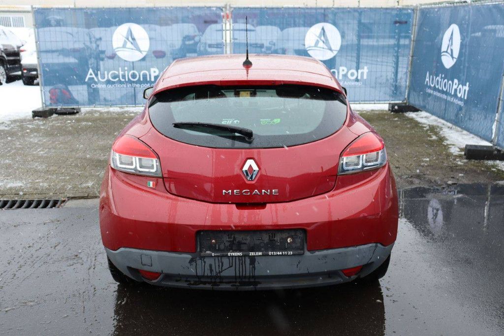 Passenger car Renault Mégane Diesel 90 hp 2013 (Margin)