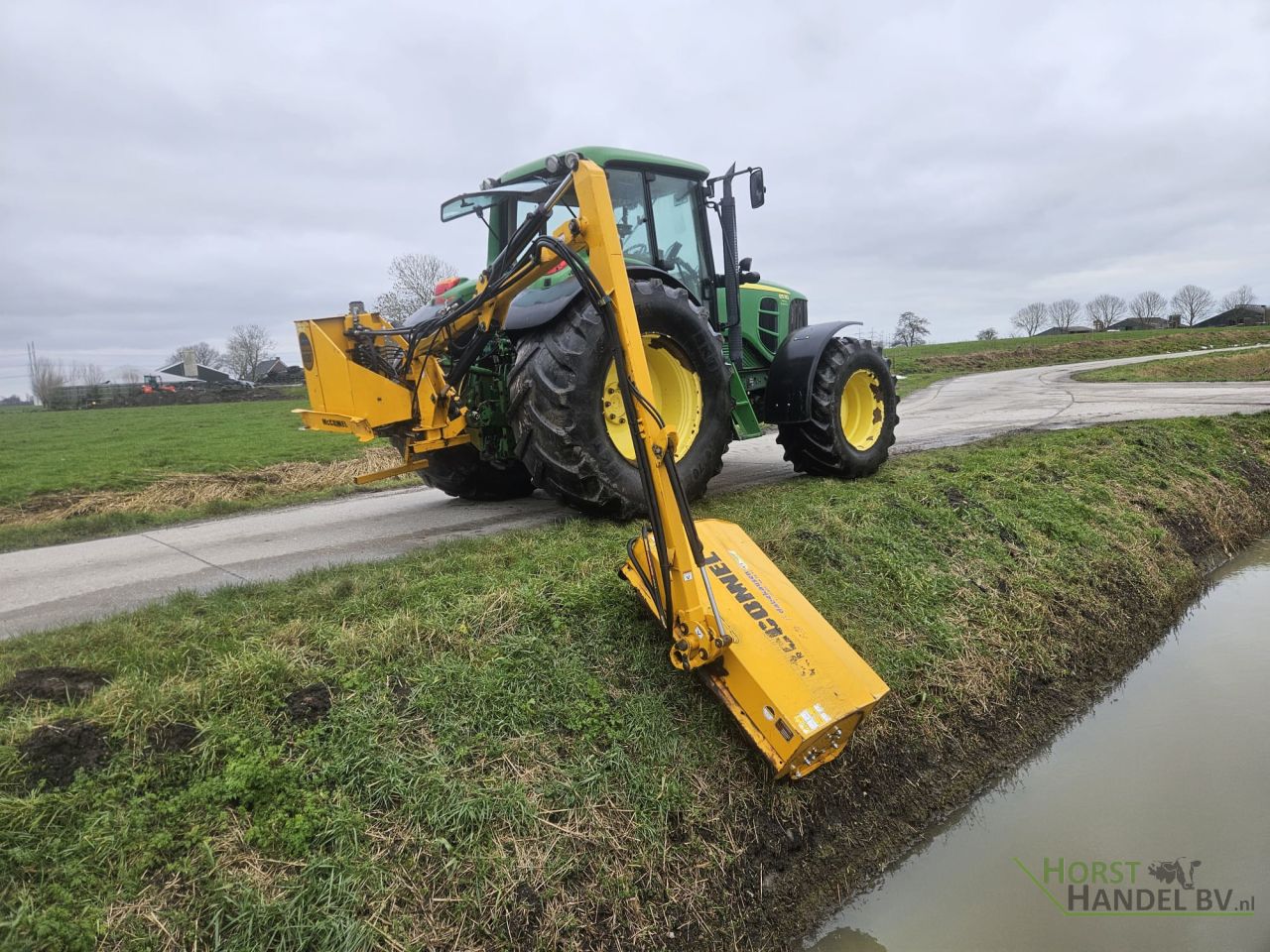 Mcconnel armklepelmaaier