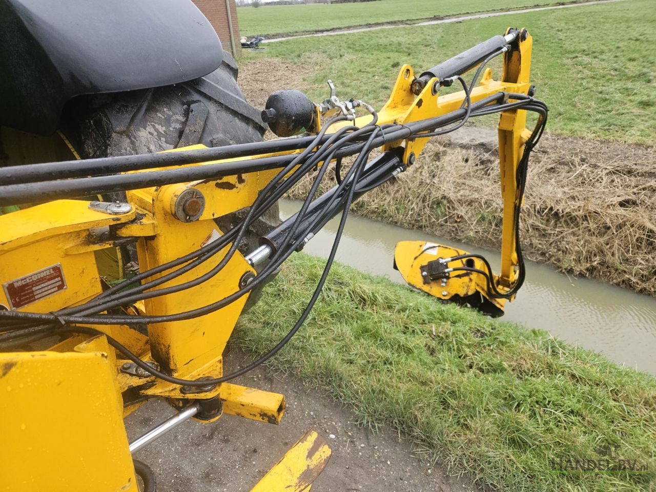 Mcconnel armklepelmaaier