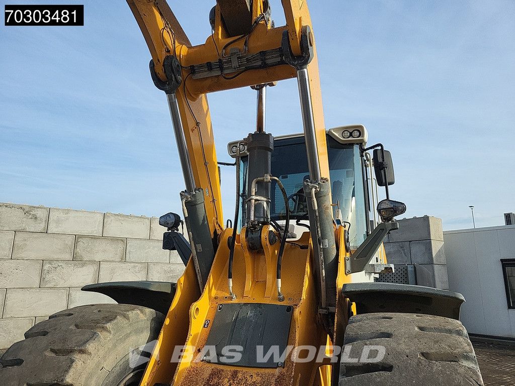 Liebherr L576