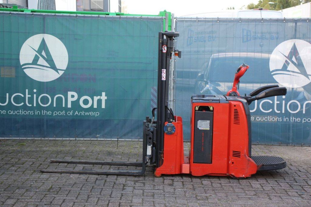 Stacker Linde L07ACAP Electric 700kg 2.46m 2012