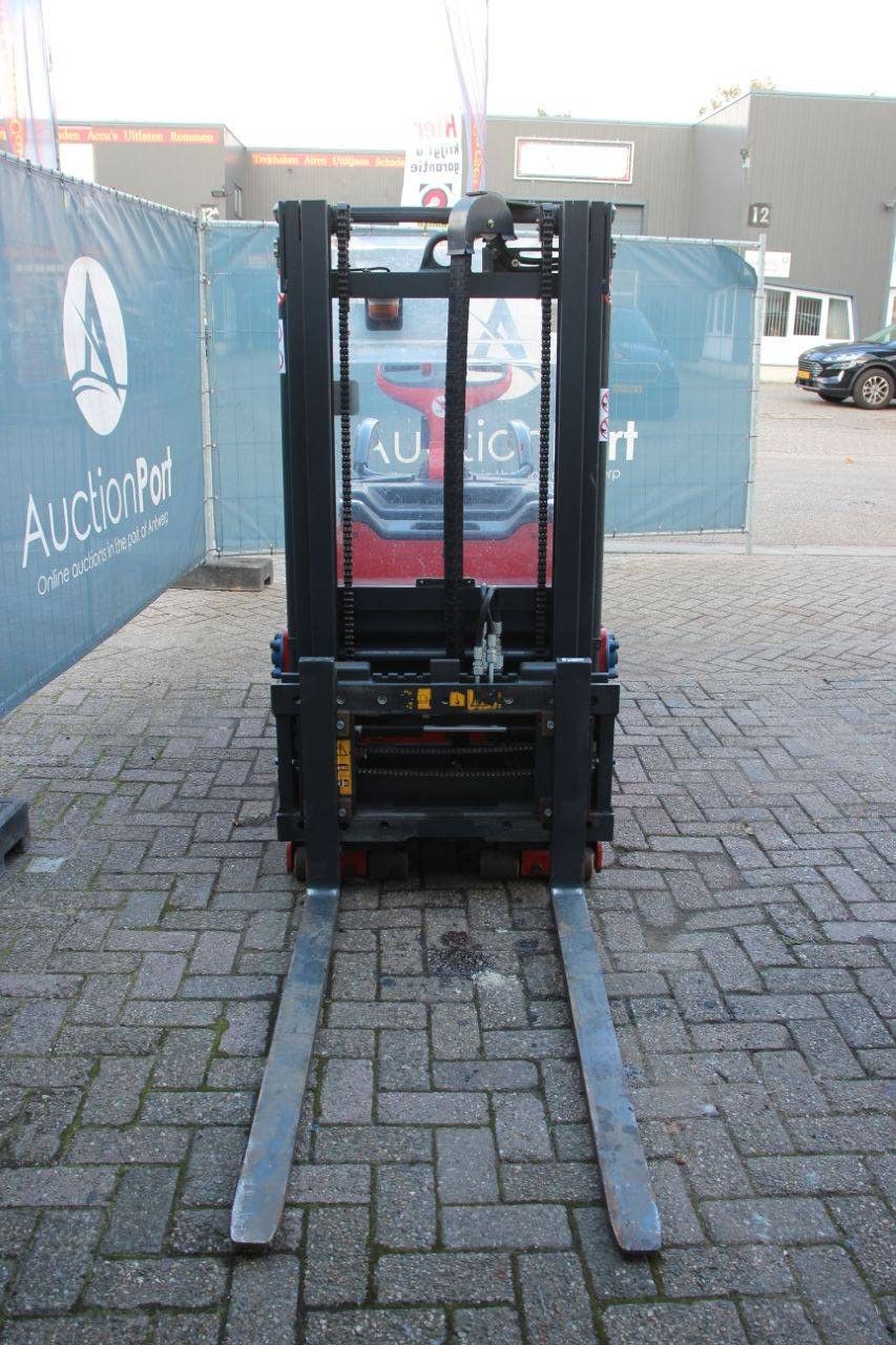 Stacker Linde L07ACAP Electric 700kg 2.46m 2012