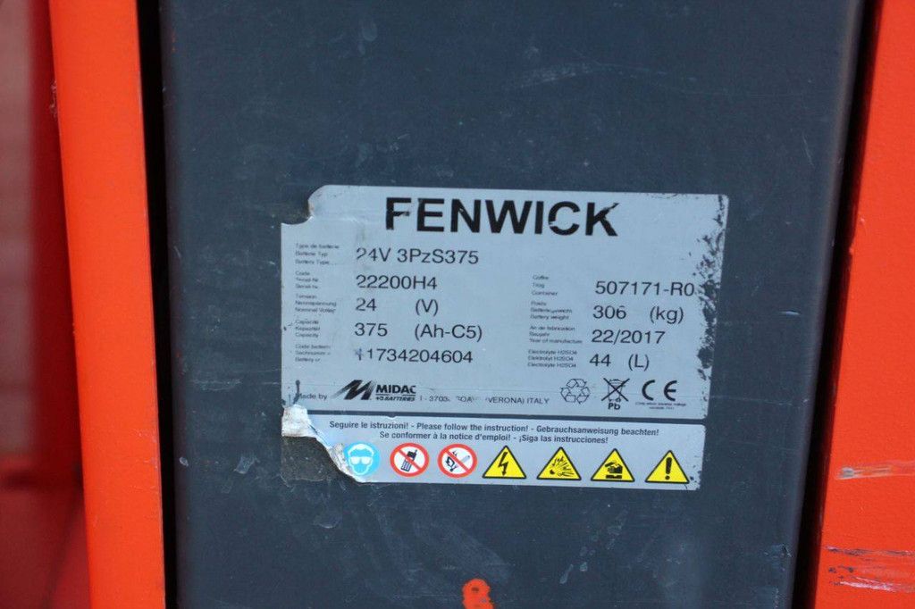 Stacker Linde L07ACAP Electric 700kg 2.46m 2012