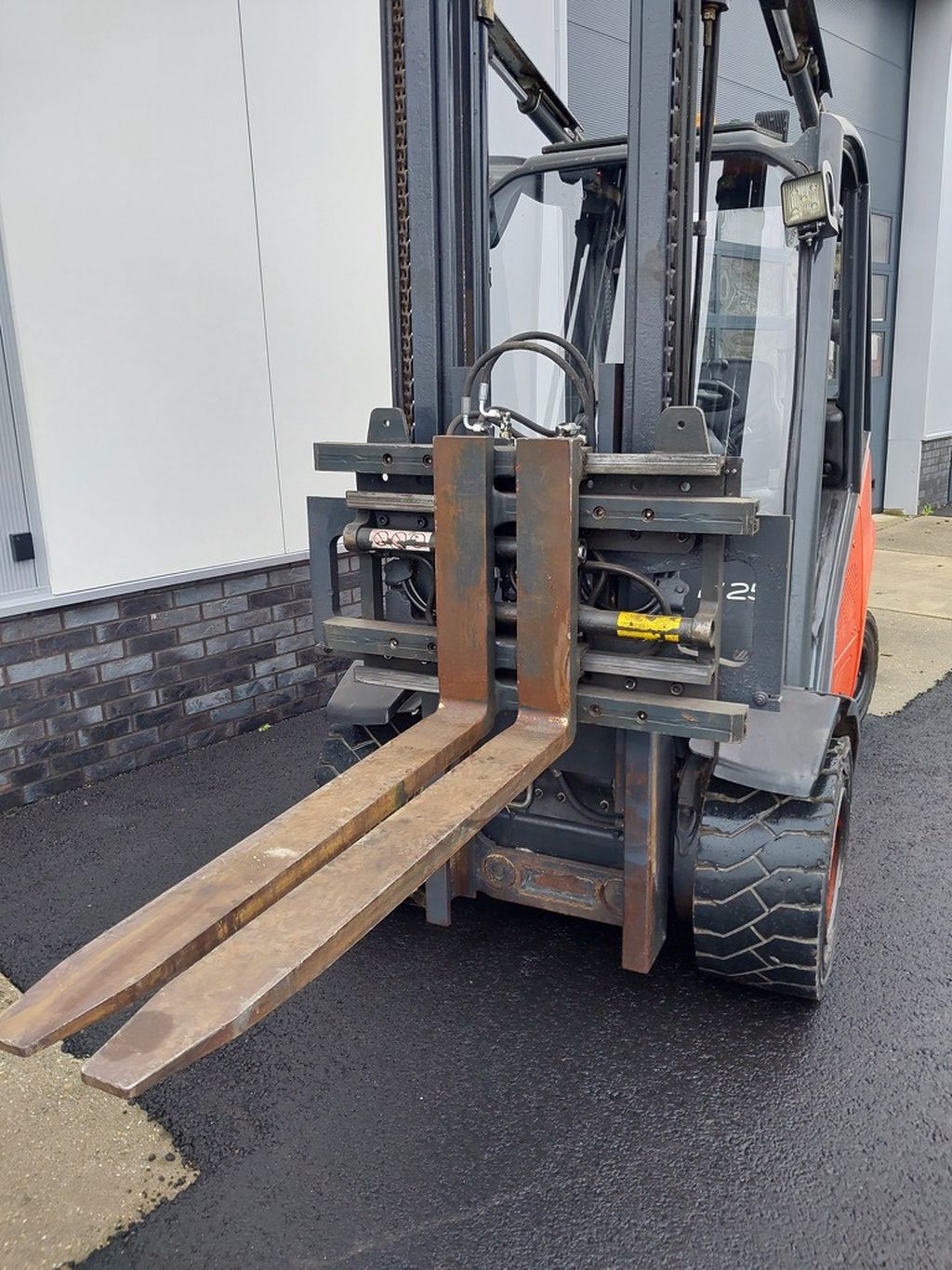 Linde H25D met vorkenversteller