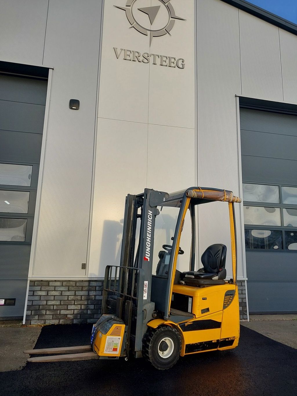 Jungheinrich EFG110K