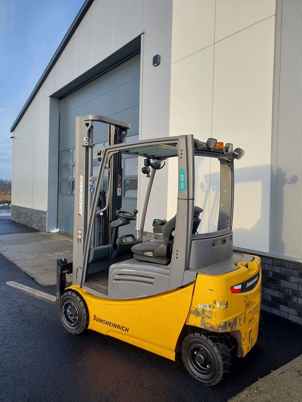 Jungheinrich EFG320