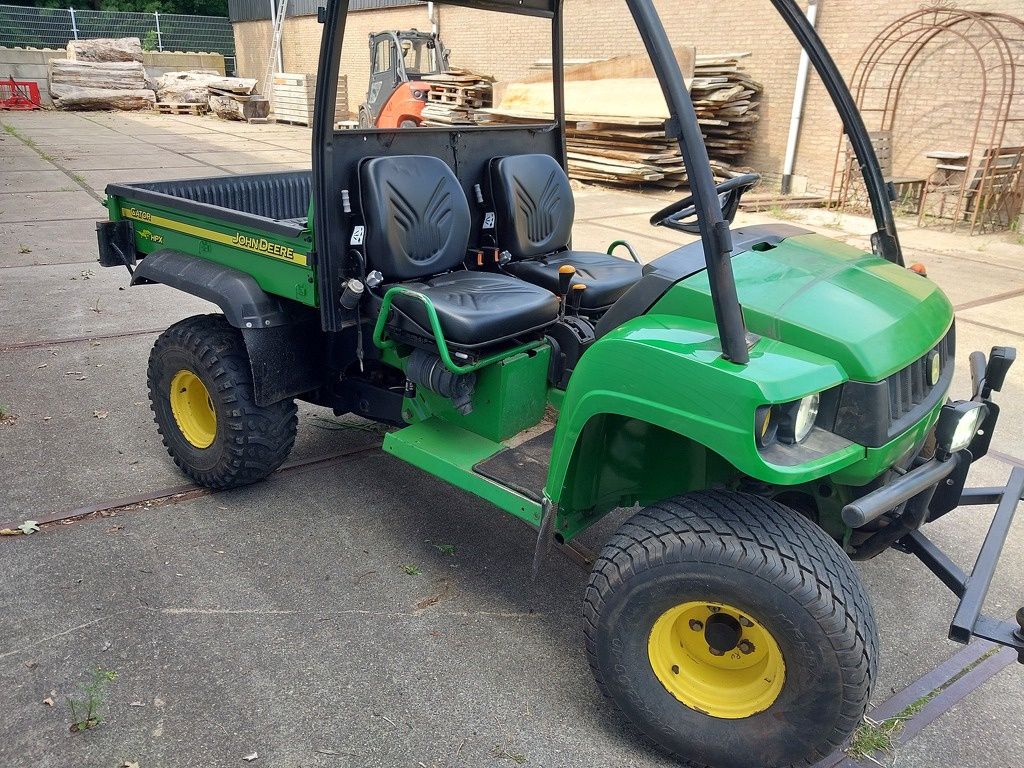 John Deere Gator 4x4 HPX