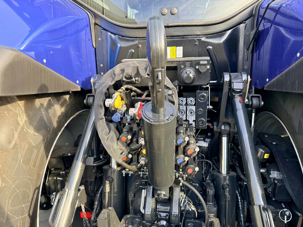 New Holland T7.245AC New Gen Blue Power