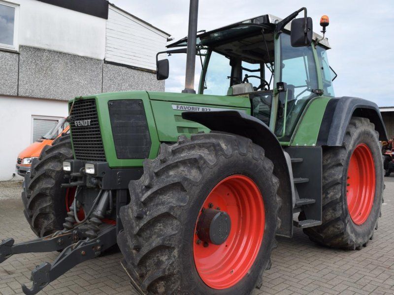 Fendt Favorit 822