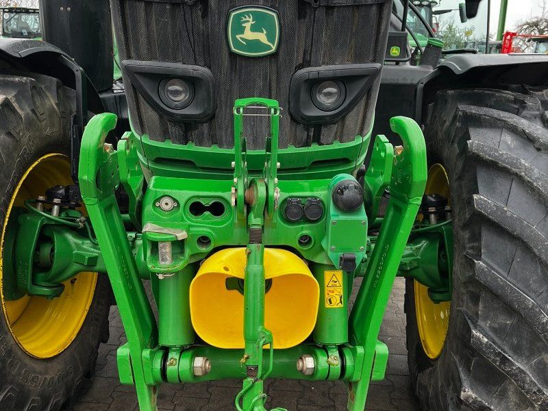 John Deere 6R185