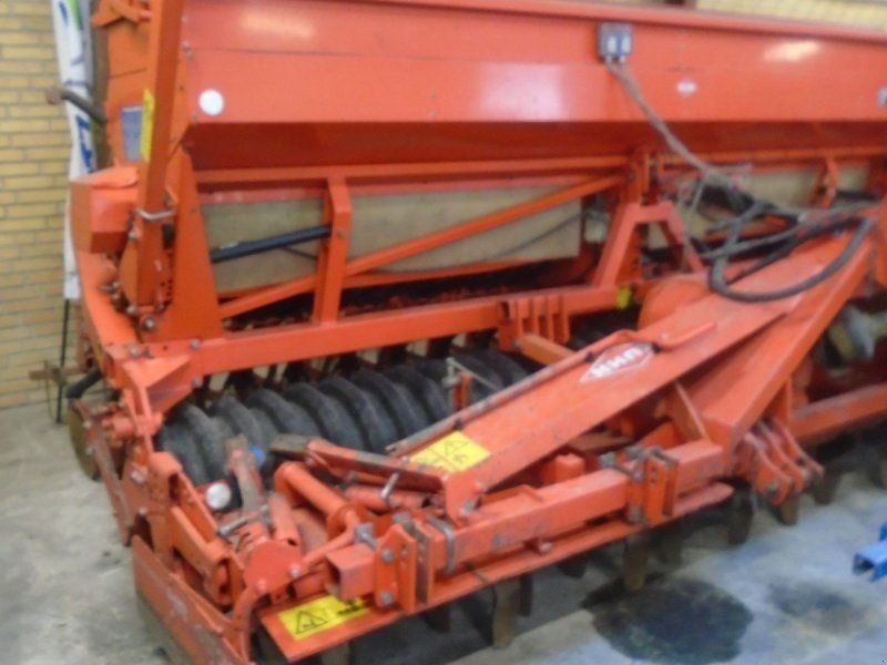 Kuhn HR 4003 & Integra 4000