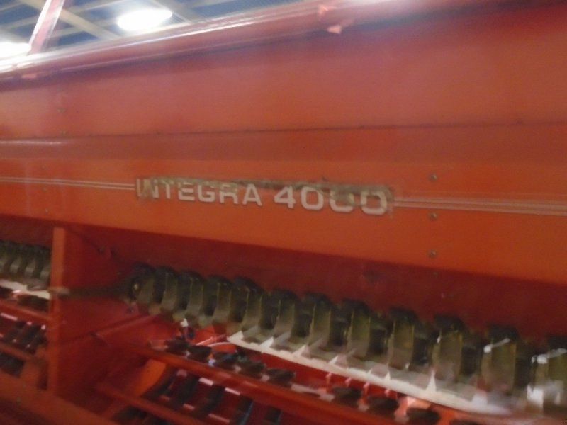 Kuhn HR 4003 & Integra 4000
