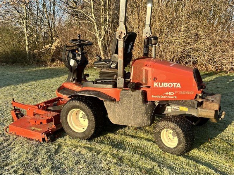 Kubota F3890