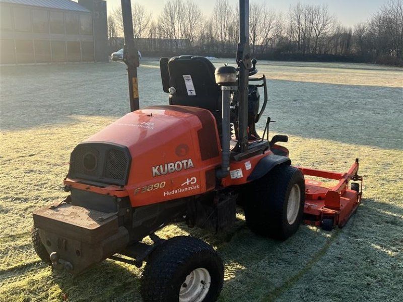 Kubota F3890