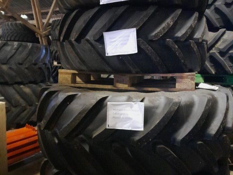 Michelin 650/65R38