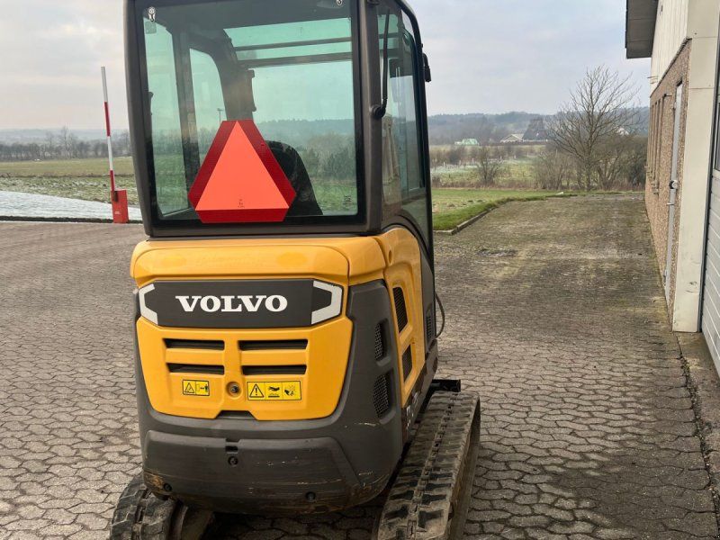 Volvo EC20D