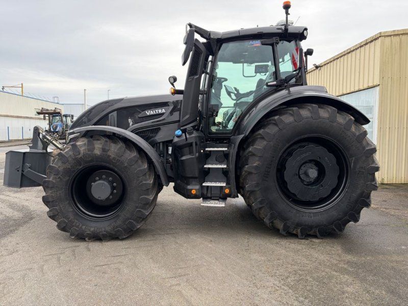 Valtra Q305