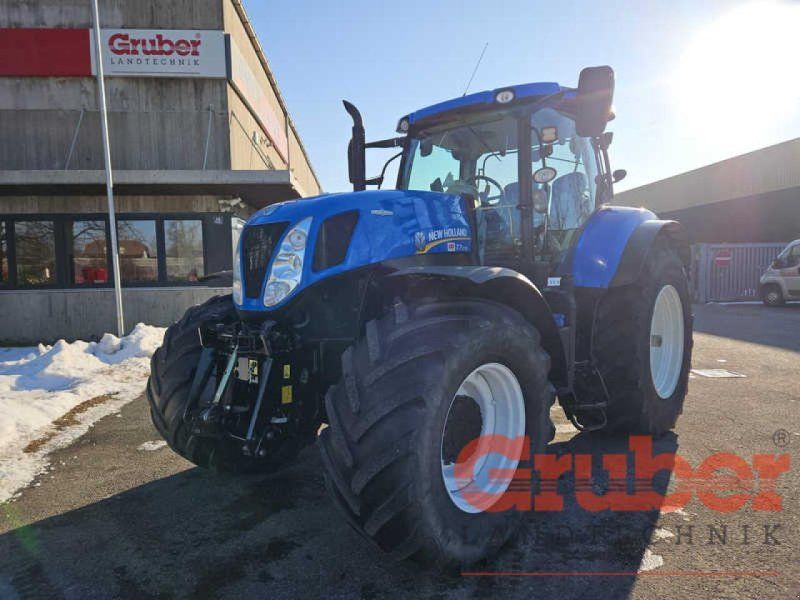 New Holland T 7.235