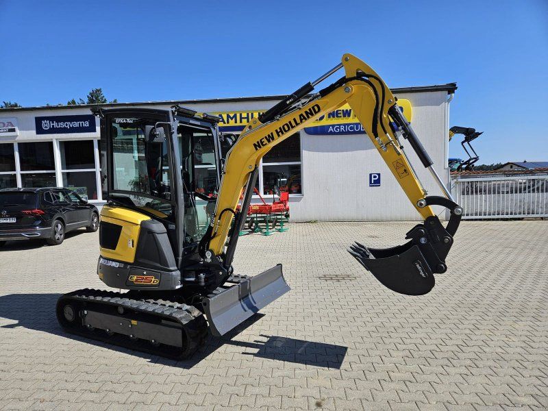 New Holland E 25D