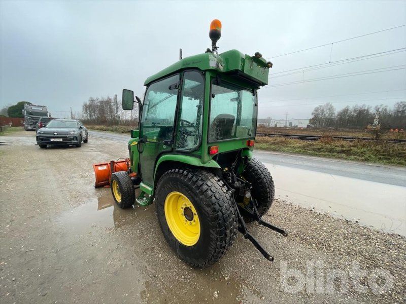 John Deere 3520