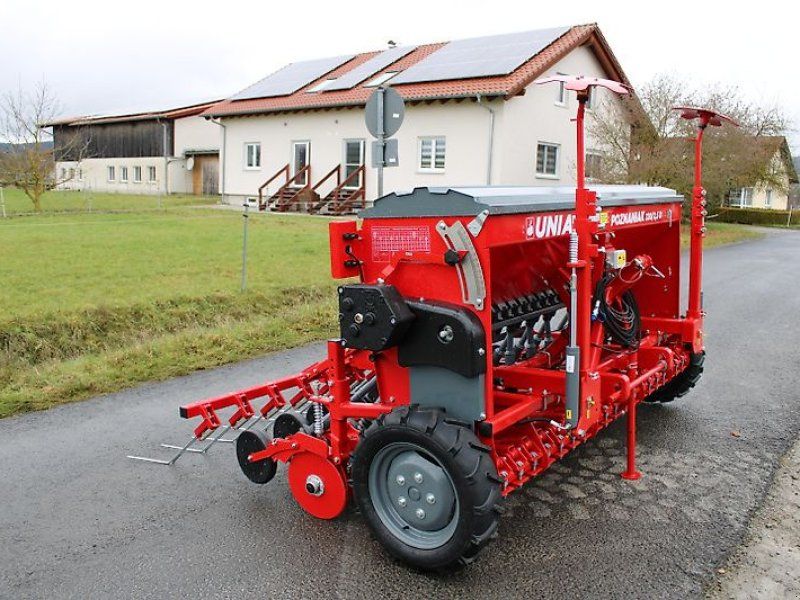 Unia Poznaniak 330/2,5D Doppelscheibenschar-Drillmaschine