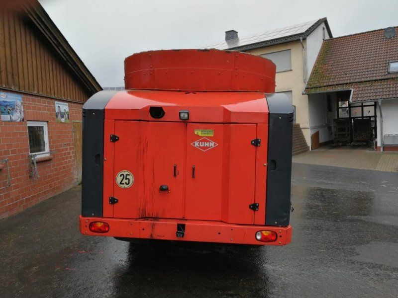 Kuhn SPV 12